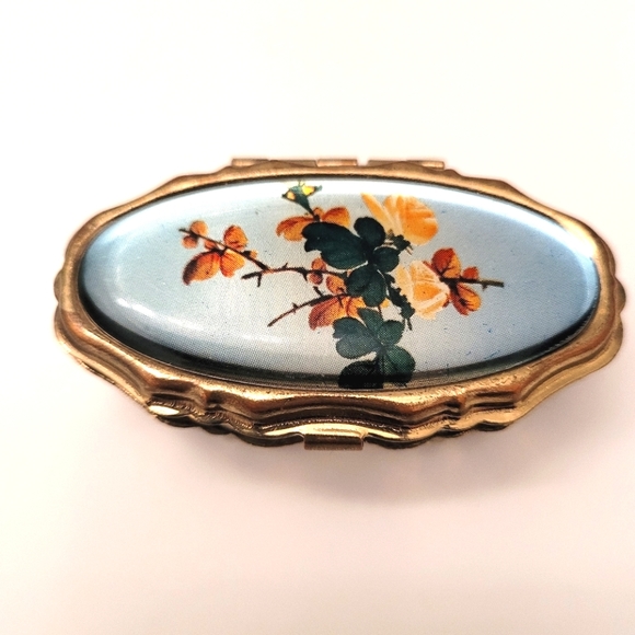 Vintage Flower Pill Box